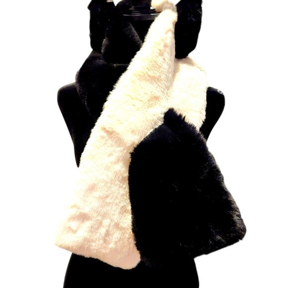 APPARIS Abby Faux-Fur Scarf Set with Black Earmuffs MSRP$190 NEW! - Picture 3 of 15